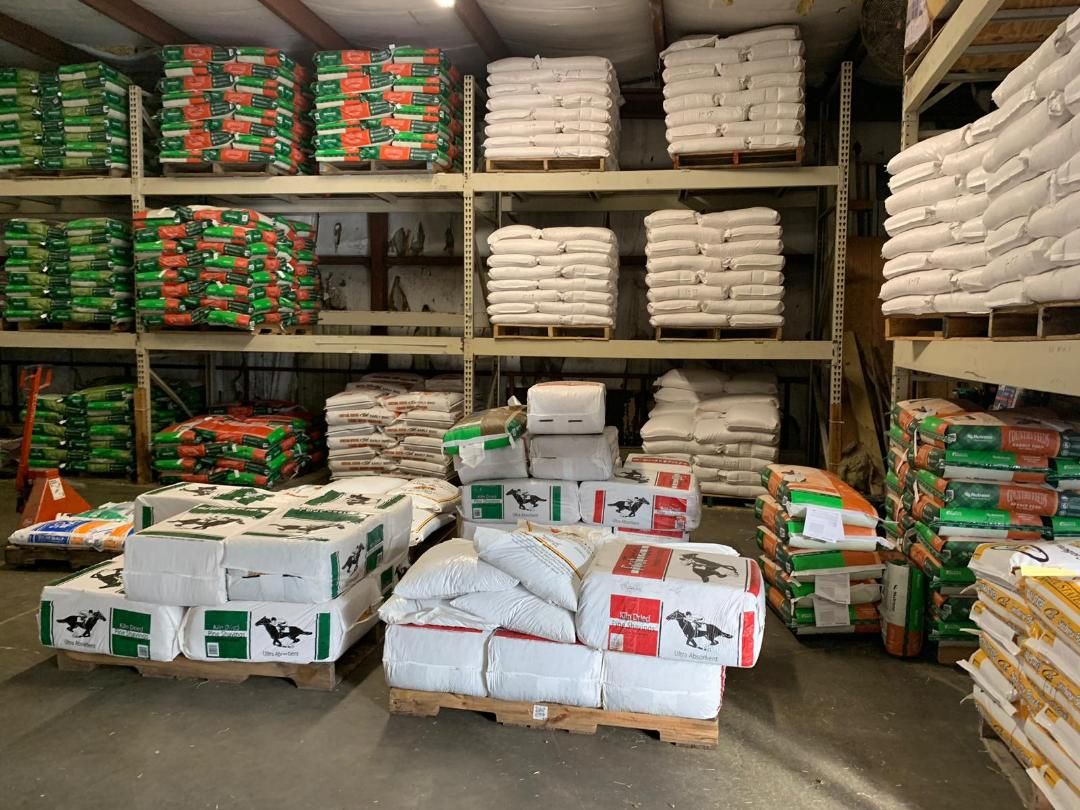 WINNING CIRCLE FEED & PET SUPPLIES: 9722 State Road 52, Hudson, FL 34669